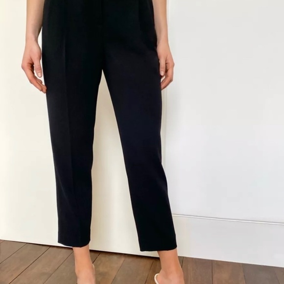 ARITZIA Babaton Cohen Cropped Pleated Pants Black Size 0 - Picture 2 of 9
